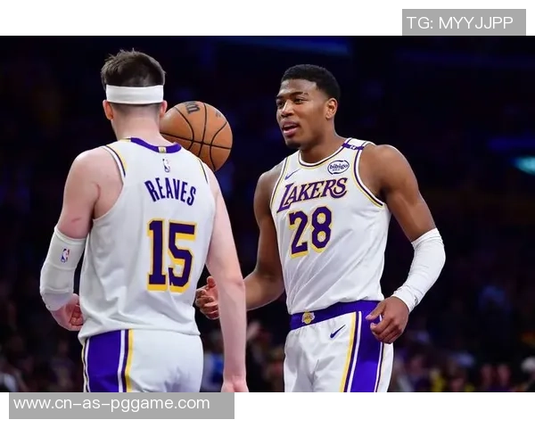 2018年12月16日湖人与黄蜂的激烈对决回顾与精彩瞬间分析